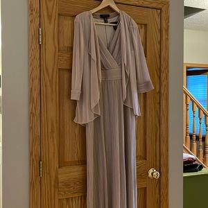 R & M Richards Gold Special Occasion dress size 12